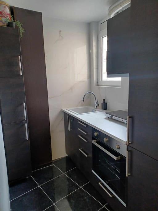 Cozystation Apartment Athens Ngoại thất bức ảnh